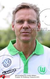 16.07.2015, Wolfsburg, Mannschaftsarzt Dr. <b>Gunter Wilhelm</b> Fussball, Vf.. - t_30901-17072015100808