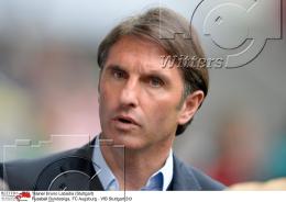 27.04.2013, Augsburg, Trainer Bruno Labadia (Stuttgart) Fussball Bund.