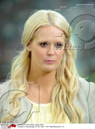 19.07.2013, Hamburg, Moderatorin <b>Anna-Sara</b> Lange (Sky) Fussball, 2. - t_71775-01082013105006