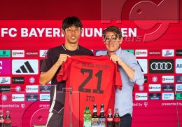         16.07.2024 | Fussball FC Bayern Muenchen Praesentation Hiroki Ito